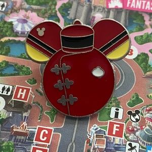 Disney Parks Great Movie Ride Cast Costume Mickey Hidden Head 2015 Ename…